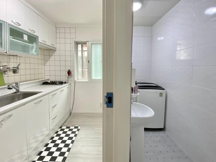 Pangsapuri Chic 2-bedroom In Hongdae Seoul